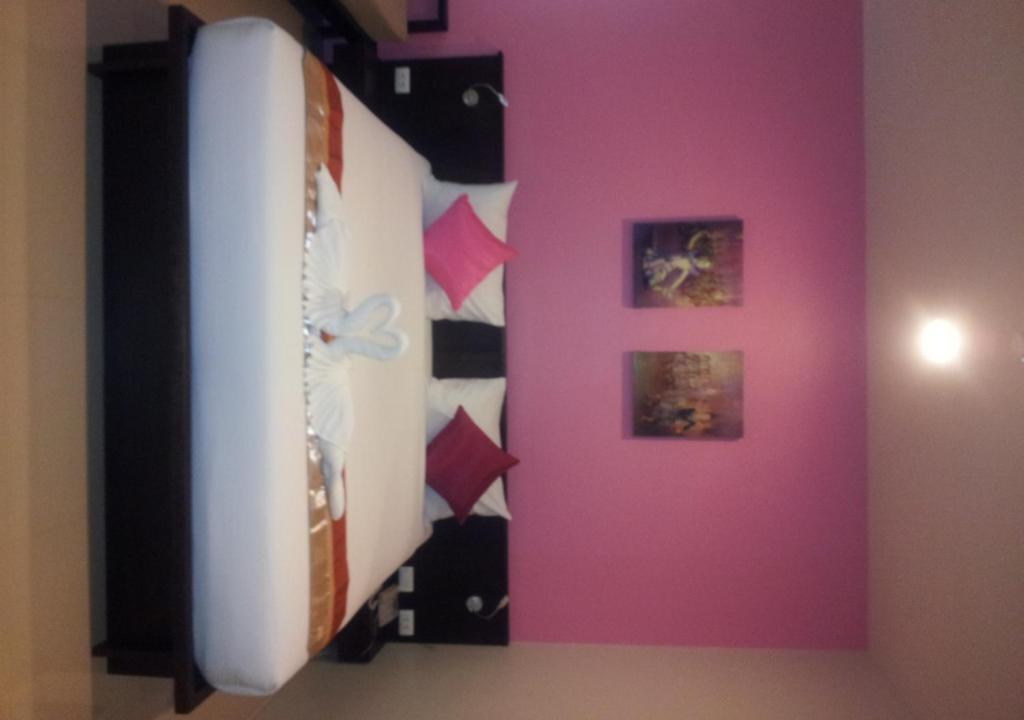 Leisure Place Phuket Chalong Bagian luar foto