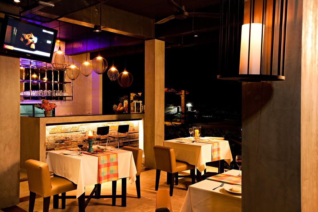Leisure Place Phuket Chalong Bagian luar foto